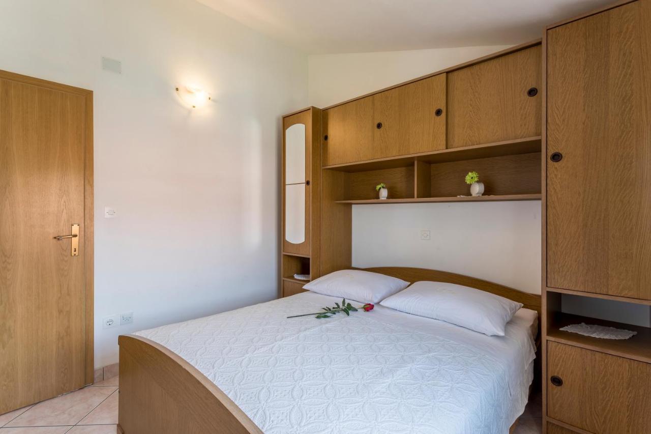 Apartmani Prkacin Trogir Exterior foto