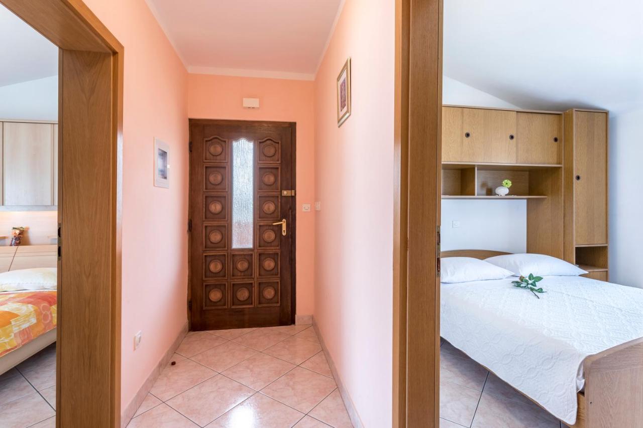 Apartmani Prkacin Trogir Exterior foto