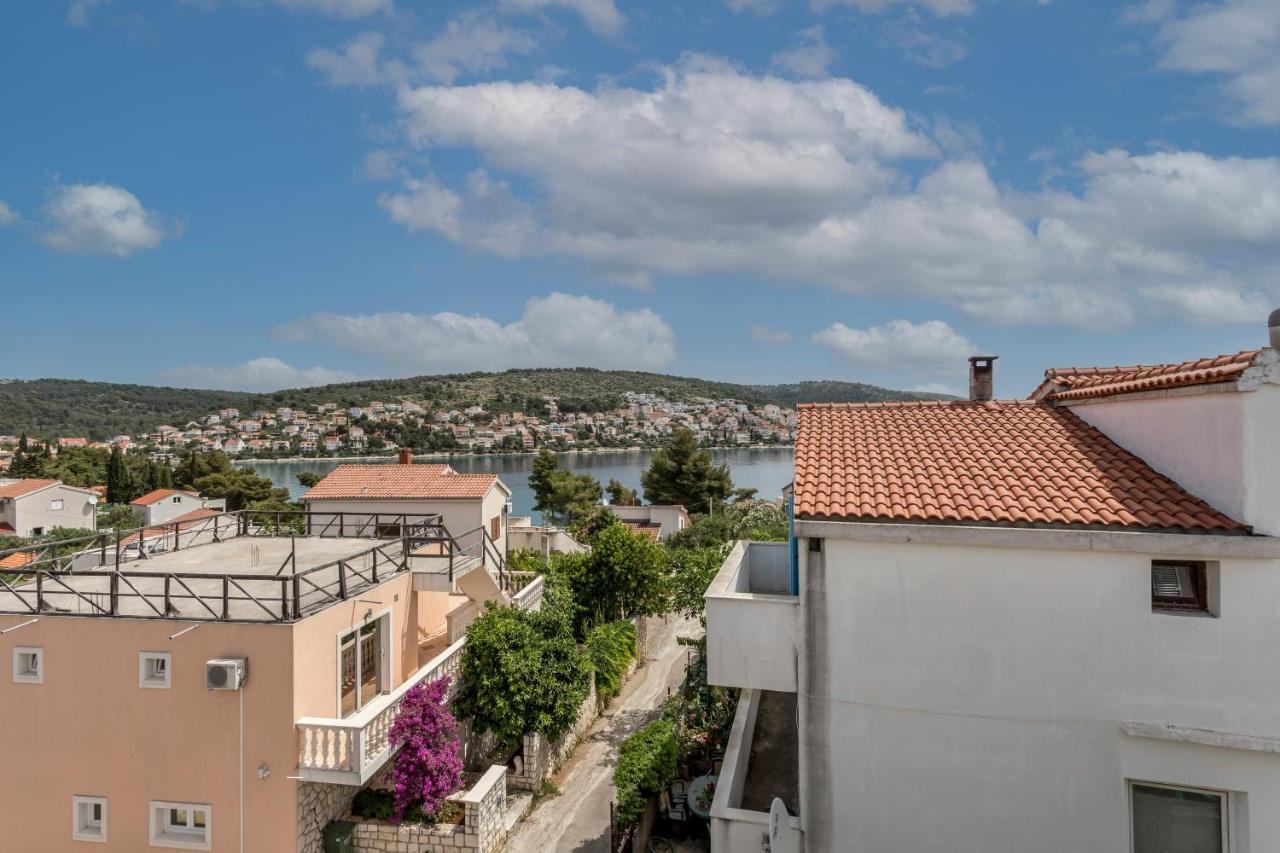 Apartmani Prkacin Trogir Exterior foto